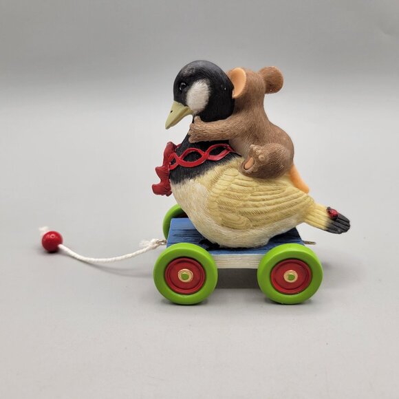 Charming Tails Goose Pull Toy Figurine Canadian Exclusive Gold Signature Series - Picture 3 of 8